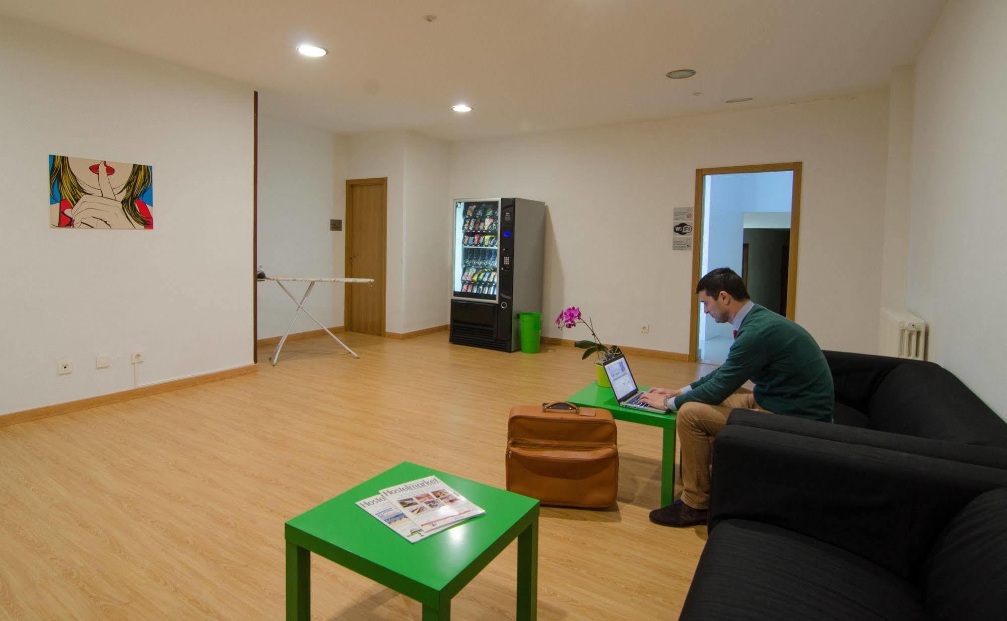 Hotel Centro Vitoria Autocheckin Kültér fotó